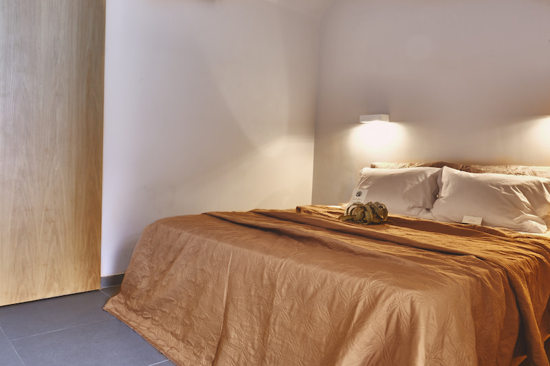 Two Room Suite Sea View - Bedroom | Amal Suites